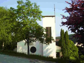 Kirche von der Rosegger-Straße aus